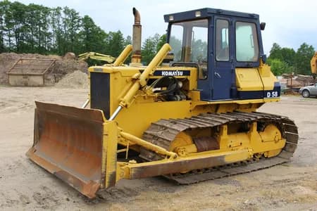 Inne Wynajem spycharki Komatsu D65