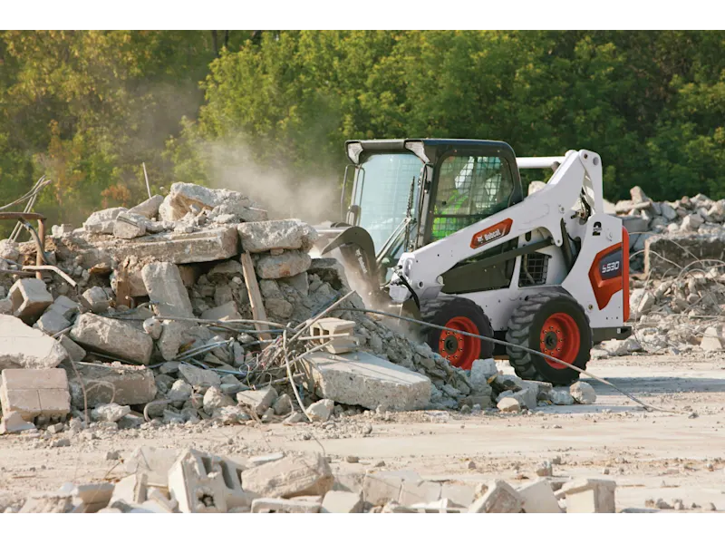 Inne Wynajem miniładowarki Bobcat S530