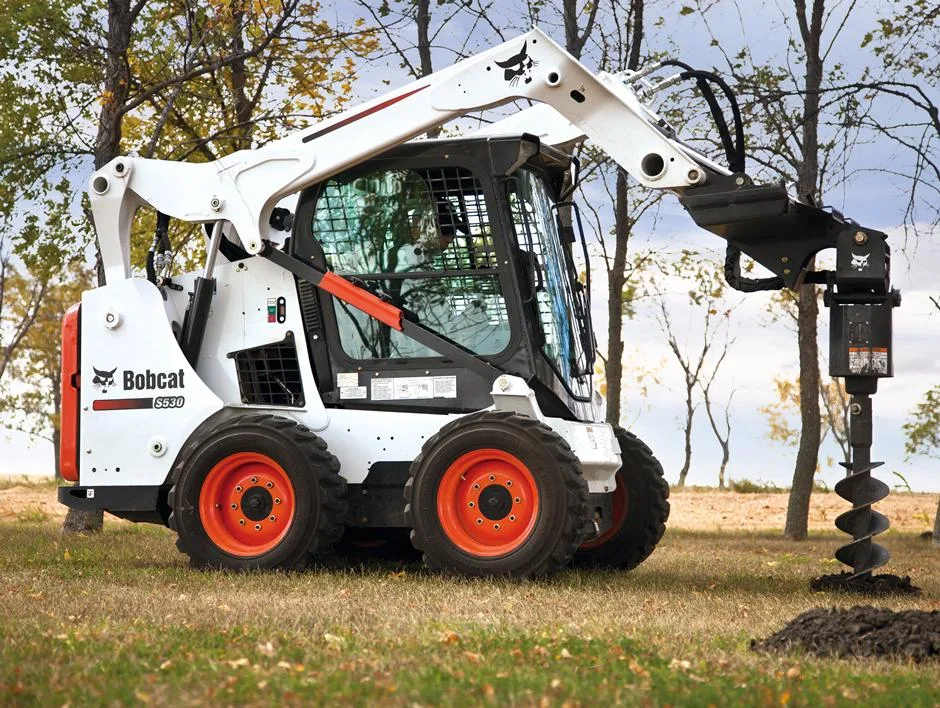Inne Wynajem miniładowarki Bobcat S530