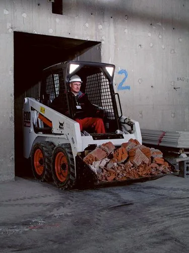 Inne Wynajem miniładowarki Bobcat S100